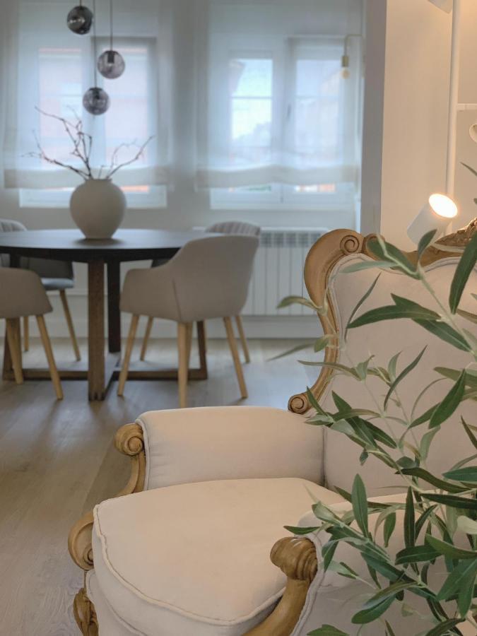 Apartment Lujoso Boutique A Estrenar Con Parking Gratis *